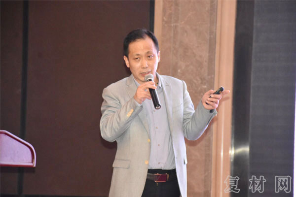 張明明