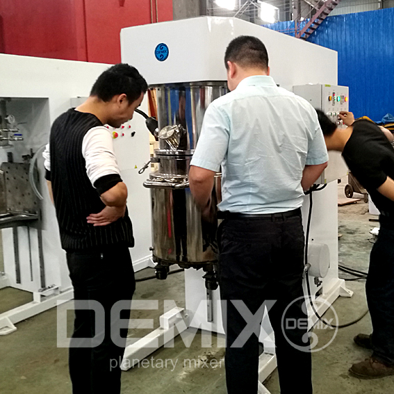 DEMIX立式捏合機23